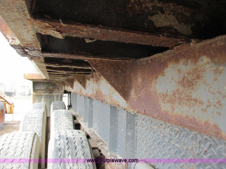 image for item G8797 1968 Fruehauf triple axle end dump trailer