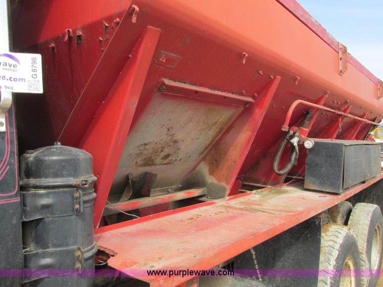 image for item G8798 1976 Ford 8000 spreader truck