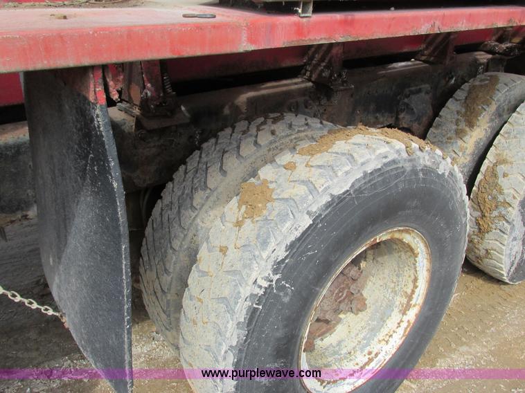 image for item G8798 1976 Ford 8000 spreader truck