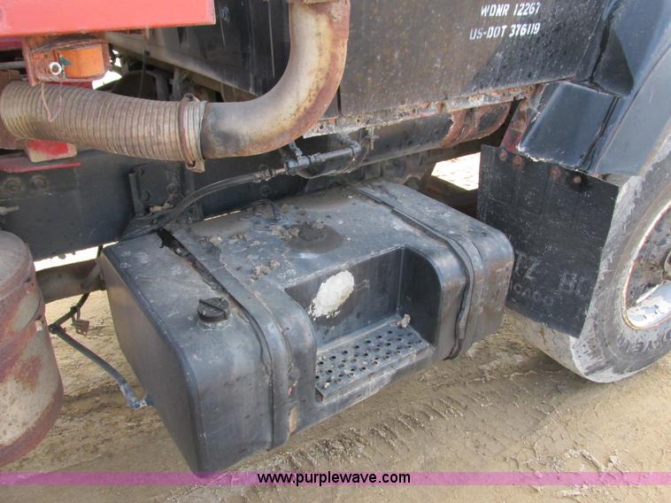 image for item G8798 1976 Ford 8000 spreader truck