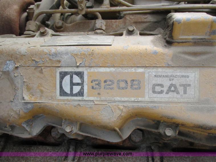 image for item G8798 1976 Ford 8000 spreader truck