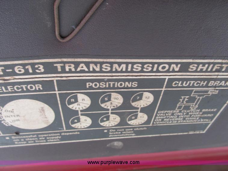 image for item G8798 1976 Ford 8000 spreader truck