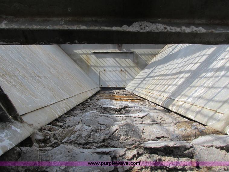 image for item G8799 1991 Chevrolet Kodiak salt spreader truck