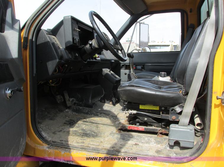 image for item G8799 1991 Chevrolet Kodiak salt spreader truck