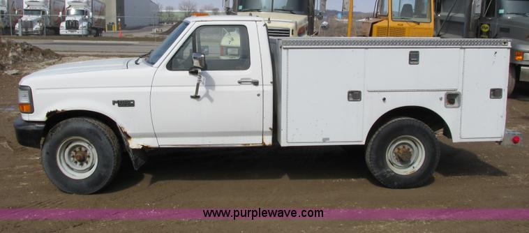 image for item G8800 1992 Ford F350 utility truck