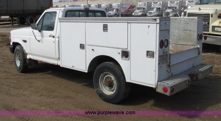 image for item G8800 1992 Ford F350 utility truck