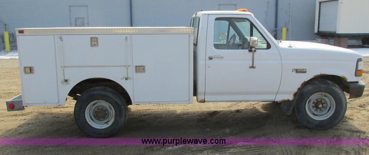 image for item G8800 1992 Ford F350 utility truck