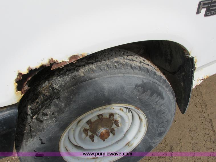 image for item G8800 1992 Ford F350 utility truck