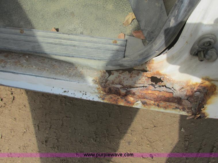 image for item G8800 1992 Ford F350 utility truck