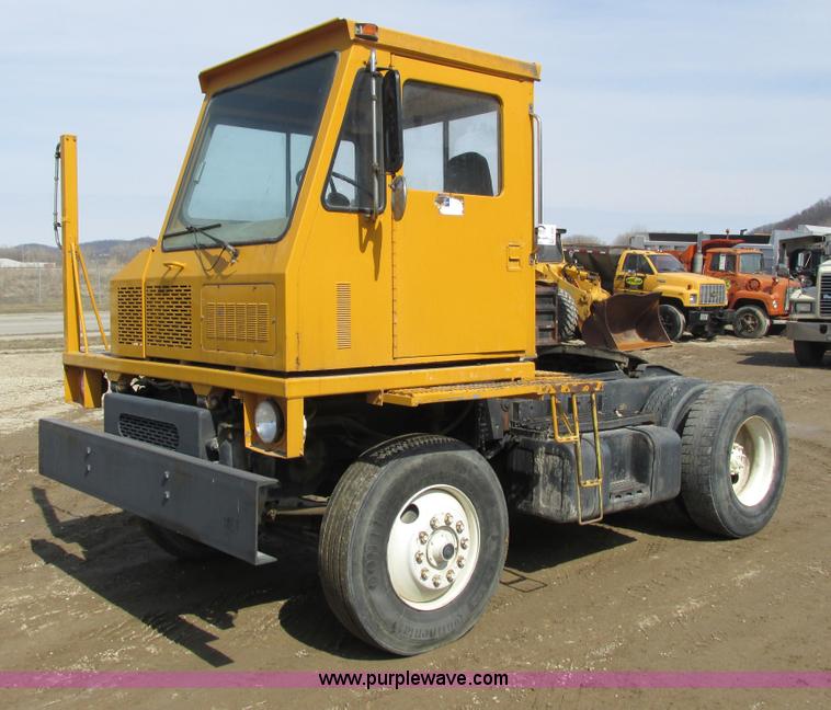 image for item G8801 1987 Ottawa spotter truck