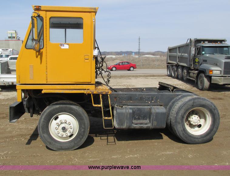image for item G8801 1987 Ottawa spotter truck