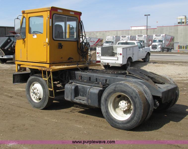 image for item G8801 1987 Ottawa spotter truck