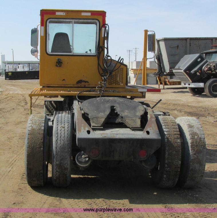 image for item G8801 1987 Ottawa spotter truck