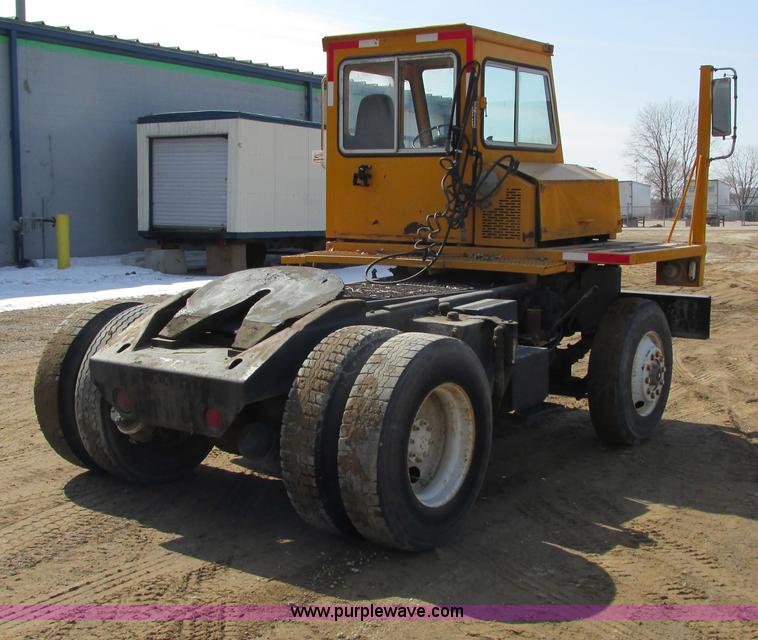 image for item G8801 1987 Ottawa spotter truck