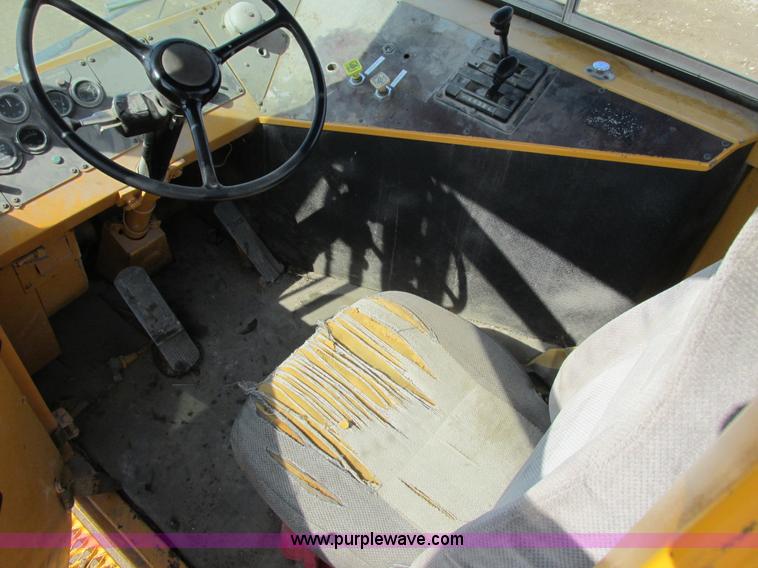 image for item G8801 1987 Ottawa spotter truck