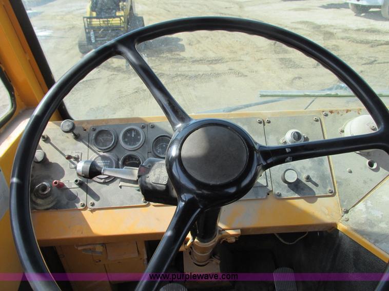 image for item G8801 1987 Ottawa spotter truck