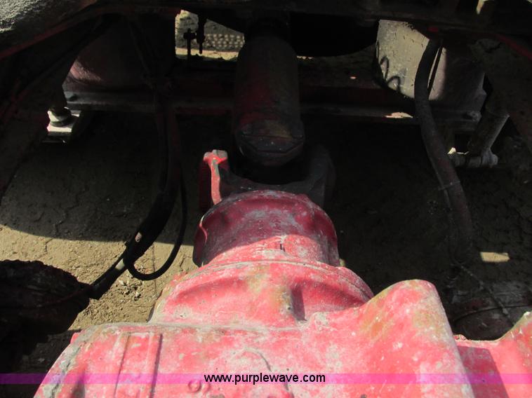 image for item G8802 1998 Mack CH613 semi truck