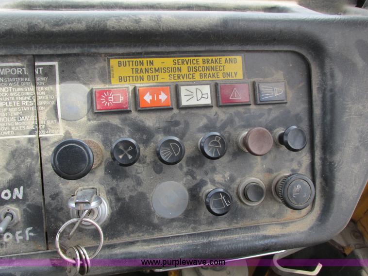 image for item G8805 1986 Hanomag 55D wheel loader