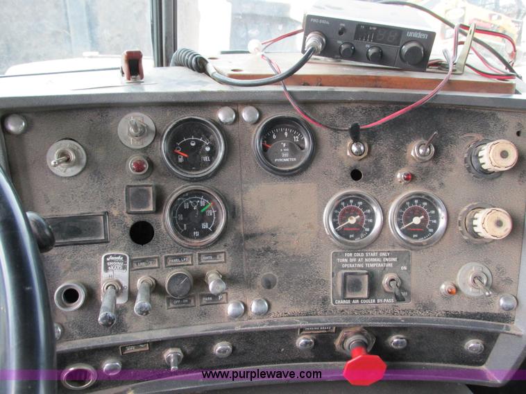 image for item G8806 1993 Mack RB688S quad axle dump truck