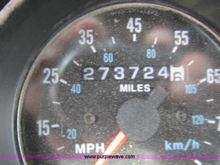 image for item G8806 1993 Mack RB688S quad axle dump truck