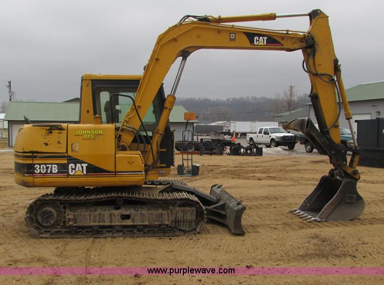 image for item G8808 1999 Caterpillar 307B excavator