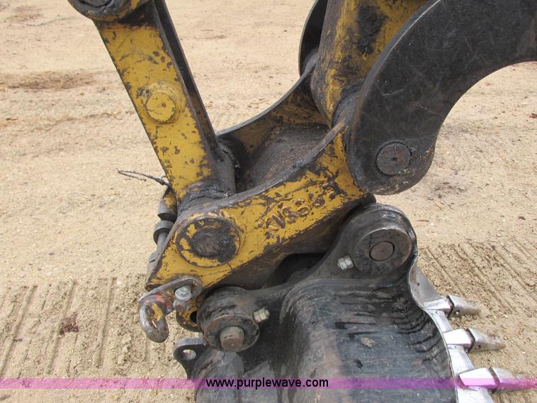 image for item G8808 1999 Caterpillar 307B excavator