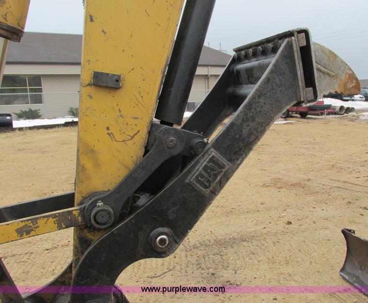 image for item G8808 1999 Caterpillar 307B excavator