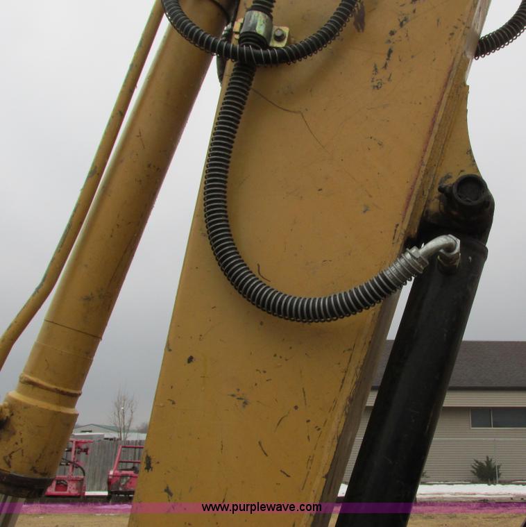 image for item G8808 1999 Caterpillar 307B excavator