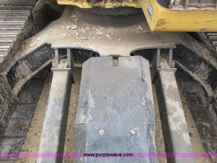 image for item G8808 1999 Caterpillar 307B excavator