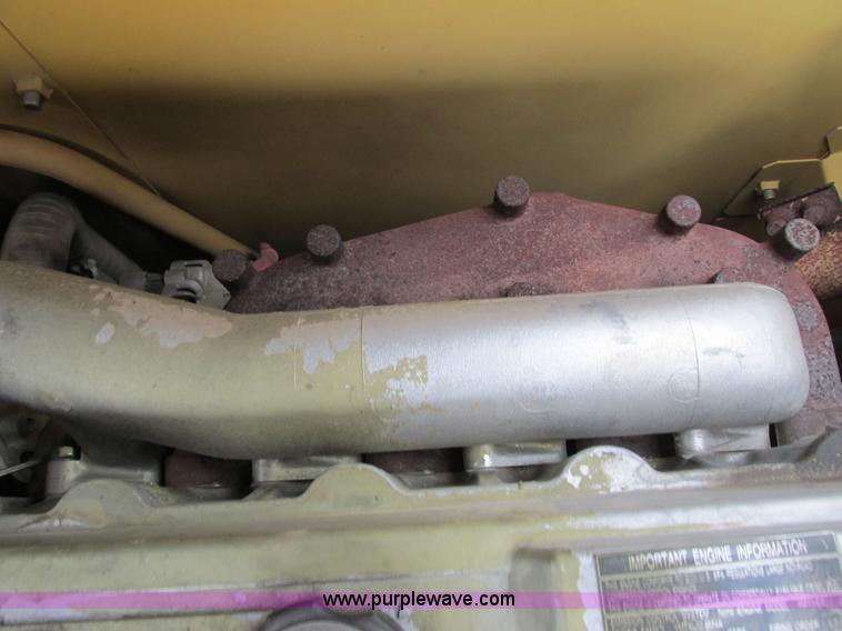 image for item G8808 1999 Caterpillar 307B excavator