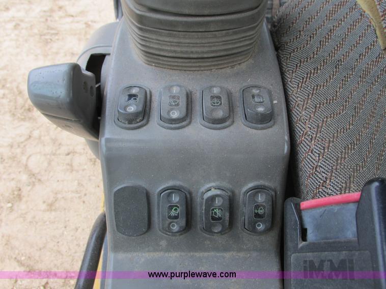 image for item G8808 1999 Caterpillar 307B excavator