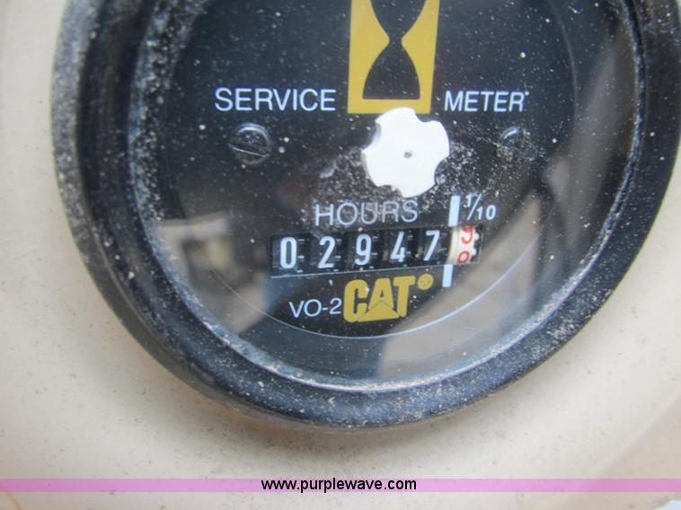 image for item G8808 1999 Caterpillar 307B excavator