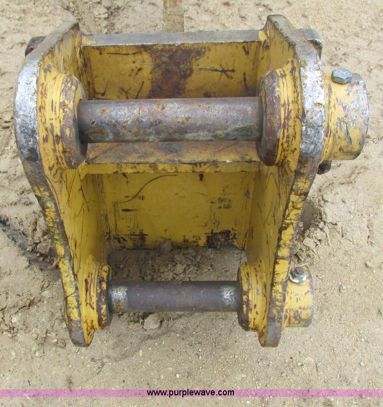 image for item G8808 1999 Caterpillar 307B excavator