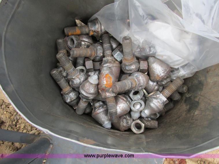 image for item G8808 1999 Caterpillar 307B excavator