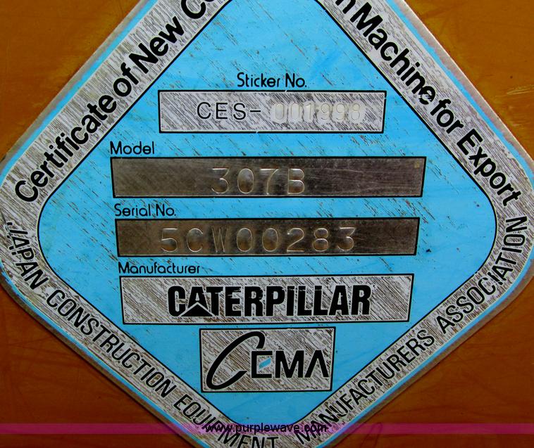 image for item G8808 1999 Caterpillar 307B excavator