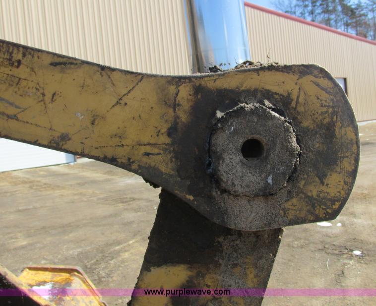 image for item G8811 1998 Caterpillar 330BL excavator