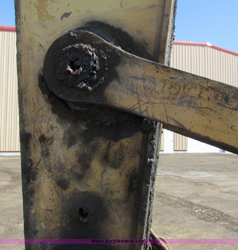 image for item G8811 1998 Caterpillar 330BL excavator