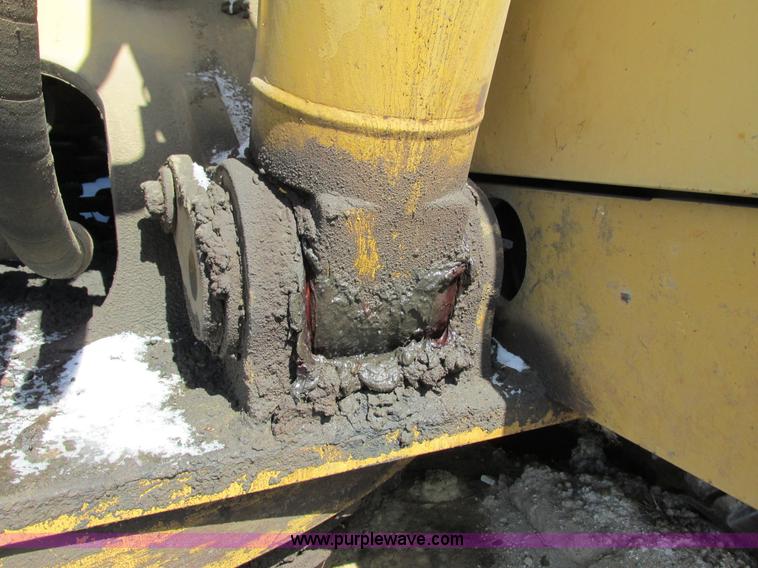 image for item G8811 1998 Caterpillar 330BL excavator