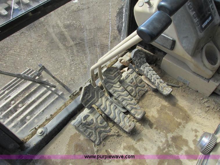 image for item G8811 1998 Caterpillar 330BL excavator