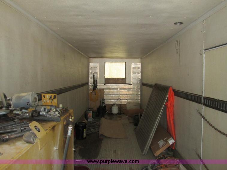 image for item G8814 Caterpillar 3406 260kW generator set with 1988 Great Dane trailer