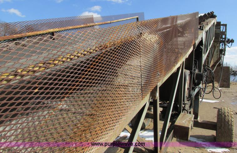 image for item G8818 Powerscreen Chieftain sand screen