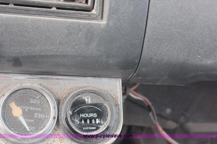 image for item H1412 1989 Ford LNT8000 dump truck