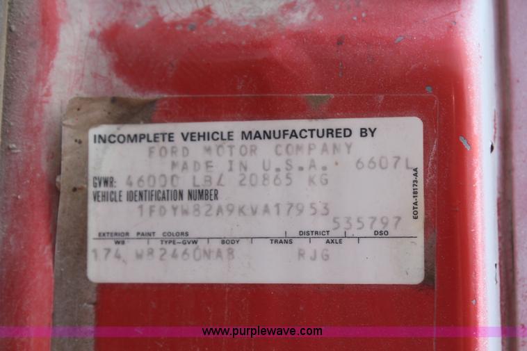 image for item H1412 1989 Ford LNT8000 dump truck