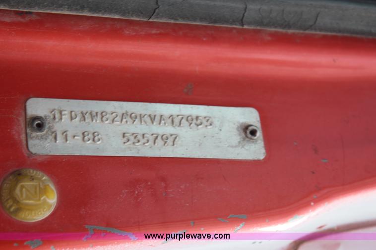 image for item H1412 1989 Ford LNT8000 dump truck