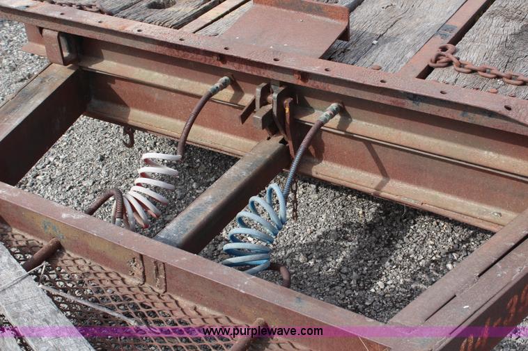 image for item H1416 1979 Tandem axle tilt deck trailer