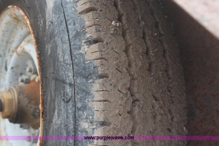 image for item H1416 1979 Tandem axle tilt deck trailer