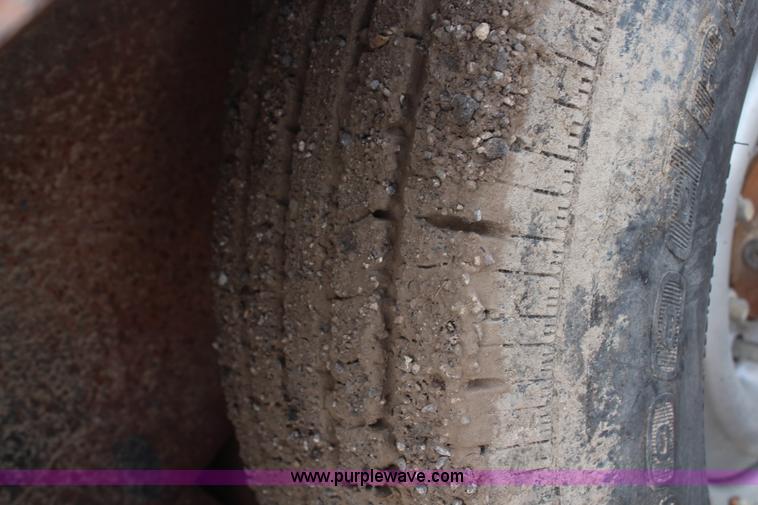 image for item H1416 1979 Tandem axle tilt deck trailer