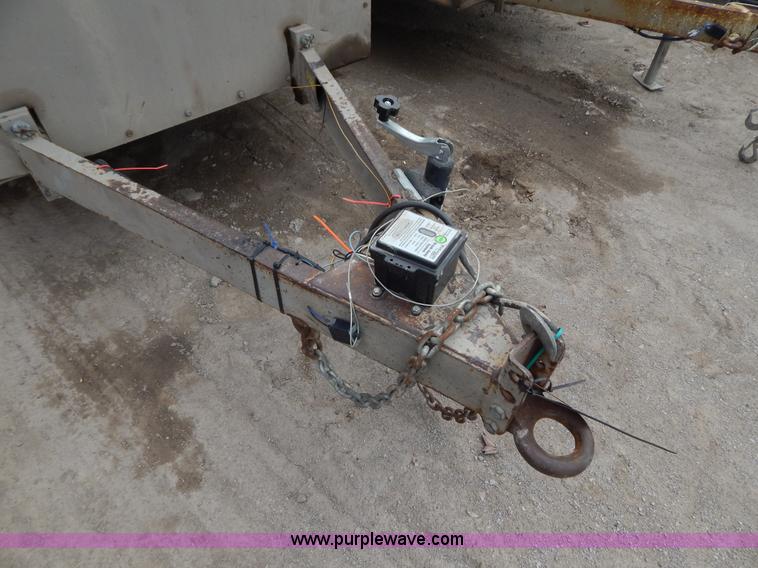 image for item H3479 1995 Leroi Q185DJE air compressor