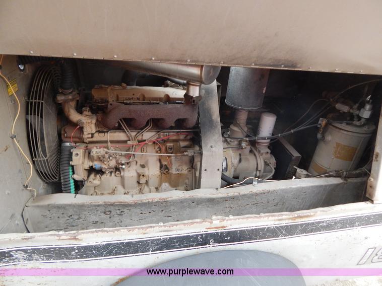 image for item H3479 1995 Leroi Q185DJE air compressor