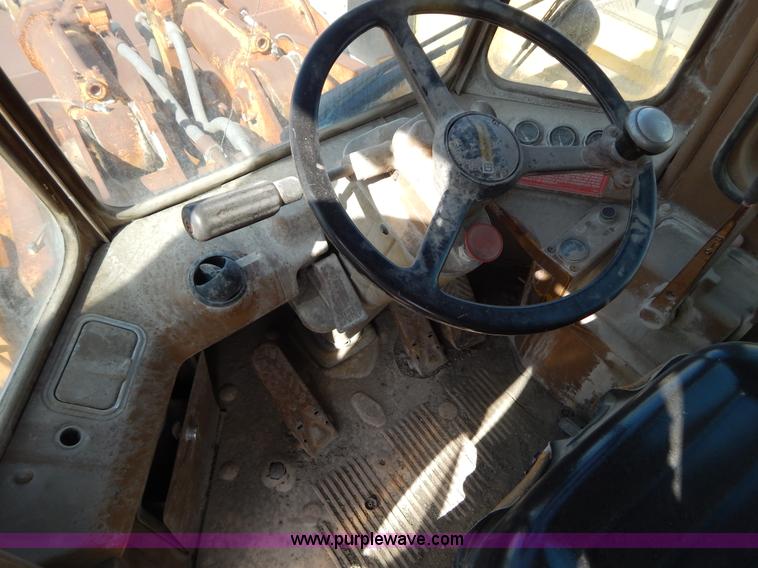 image for item H3484 1984 Caterpillar 980C wheel loader